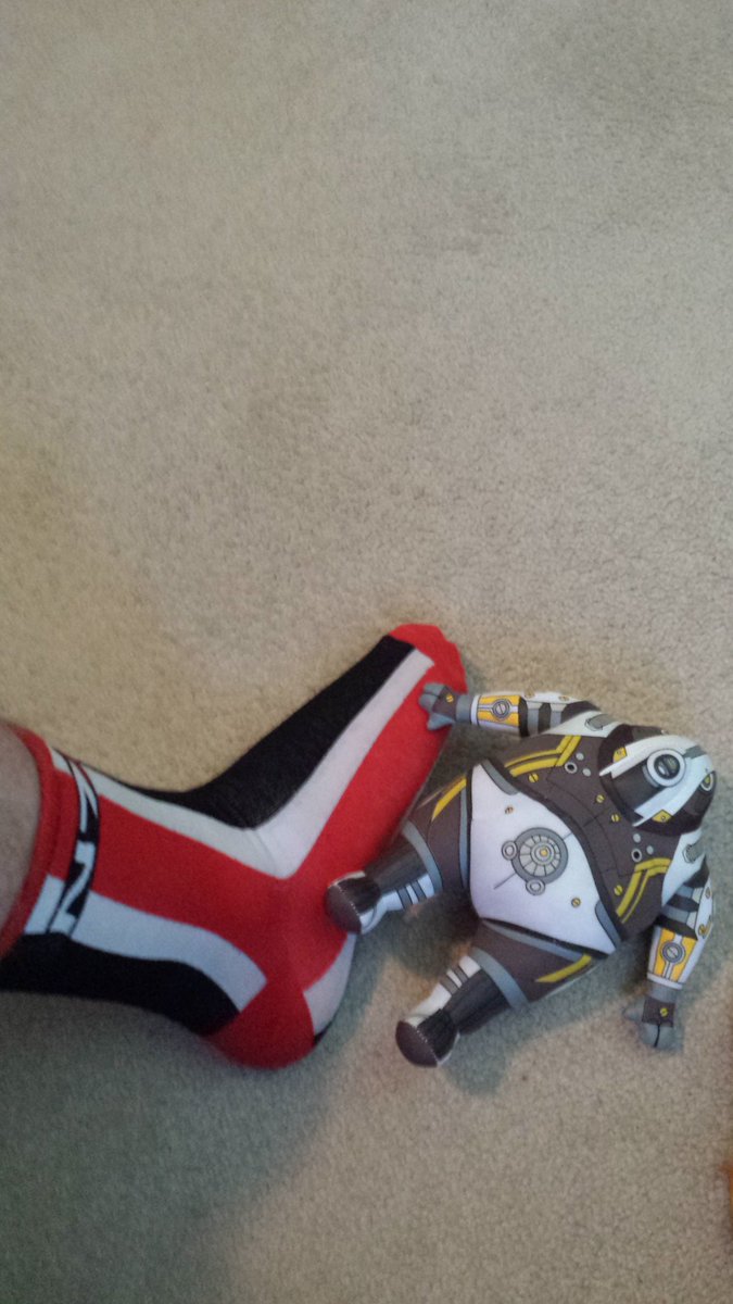 //A Spectre always needs #N7 socks and Volus plushy awesomeness. #MassEffectLootCrate