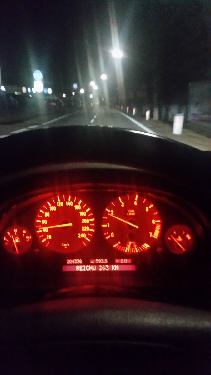 dwutsch's tweet photo. Aufbruch zur letzten Reise... https://t.co/vNd7Bvu4uZ