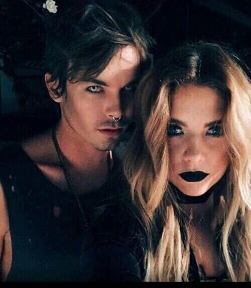 lovarowsbitch's tweet photo. Haleb é aquele tipo de casal que você assiste as cenas sorrindo e ainda repete pra sofrer dnv
Bring Back Haleb https://t.co/AWy6ttXWNp