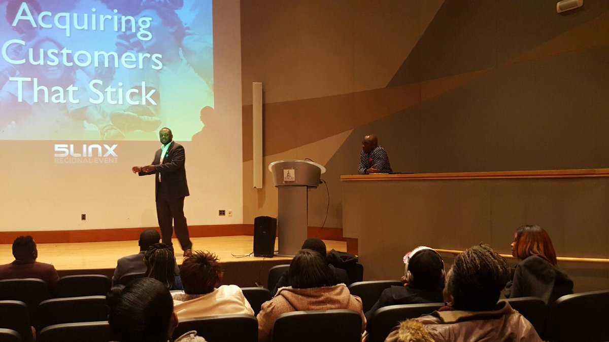 evolveraoul's tweet image. I use spend my Saturday mornings getting training..Now im doing the trainings!!!! God is Good #grindgang #commaclub