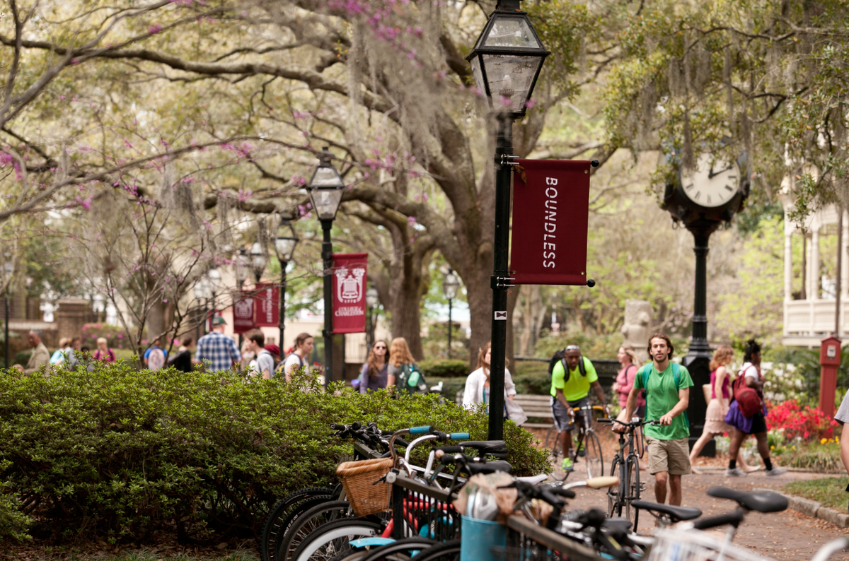 CofC's tweet photo. CofC MBA program recognized for excellence. https://t.co/nWIvLEUqNO https://t.co/2w3JhrualE