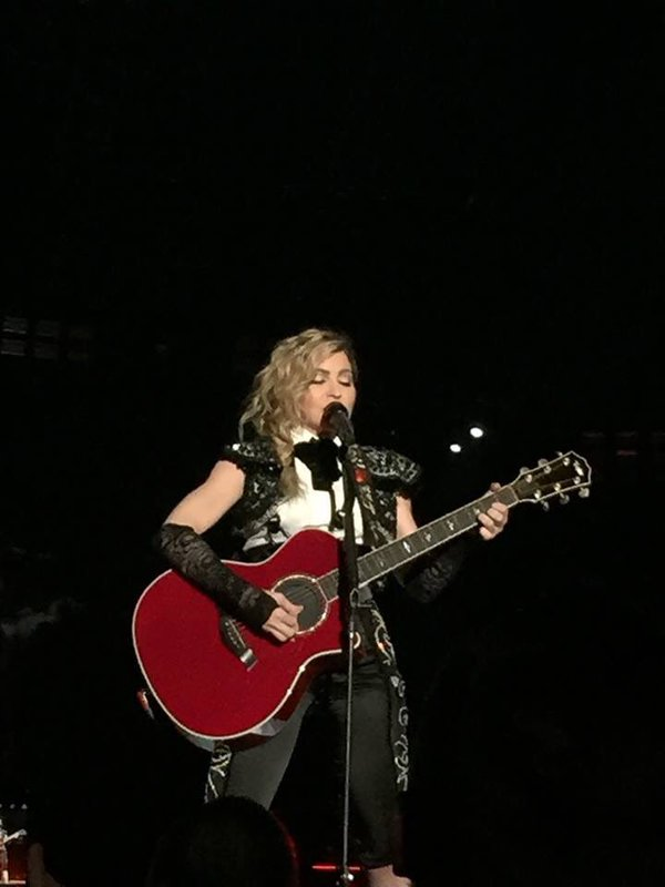 MadonnaZone's tweet photo. #RebelHeartTour ❤️ https://t.co/OkPxMXOWQi