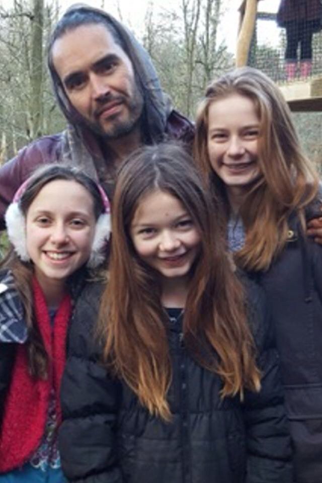 Daisy &amp; friends oh &amp; her new lovely friend <a href="/rustyrockets/">Russell Brand</a> #spiritual #kind #generous #thankyou #aliceadamsfoundation