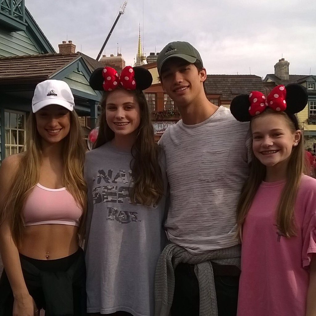 I love you guys so much #dreamscometrue