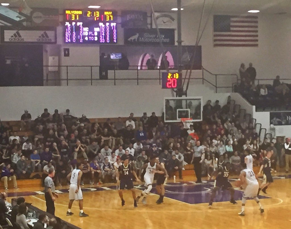 SilverFoxCoach's tweet image. I spy Silver Fox Motorcoaches at @GoHolyCross game! #BeatNavy #RiseTogether