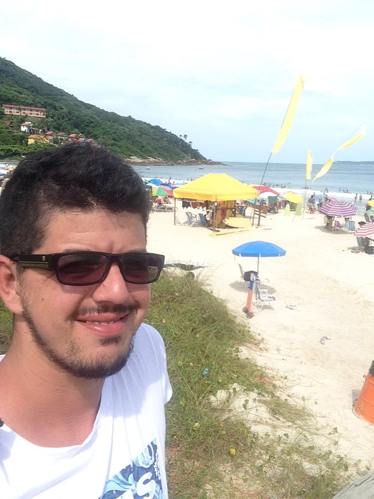 Leotambero's tweet photo. #4Ilhas #Brasil #Playa ⛱🌴 últimos días de vacaciones. Hermoso lugar. https://t.co/J2UvRWbsow