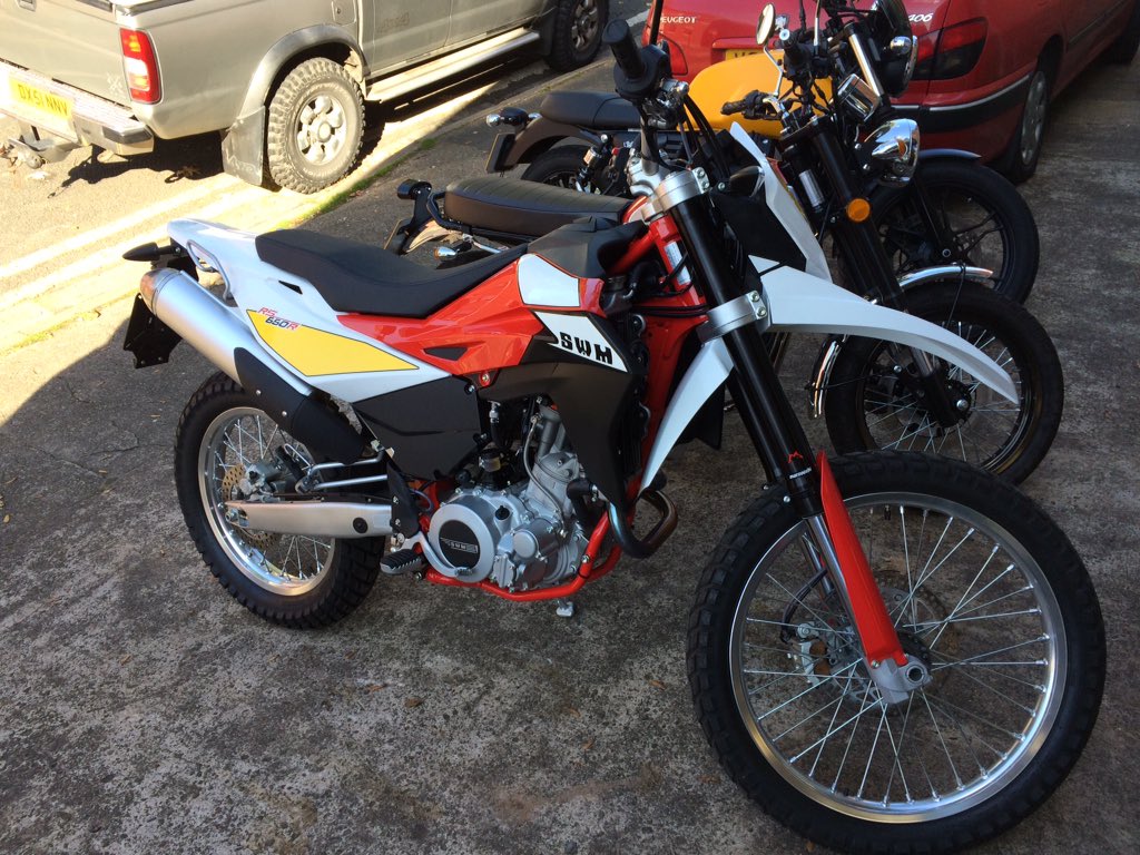 unchainedtours's tweet photo. This SWM looks a good bike. BMW motor and all the right bits and pieces. https://t.co/kXw4dUX7cn