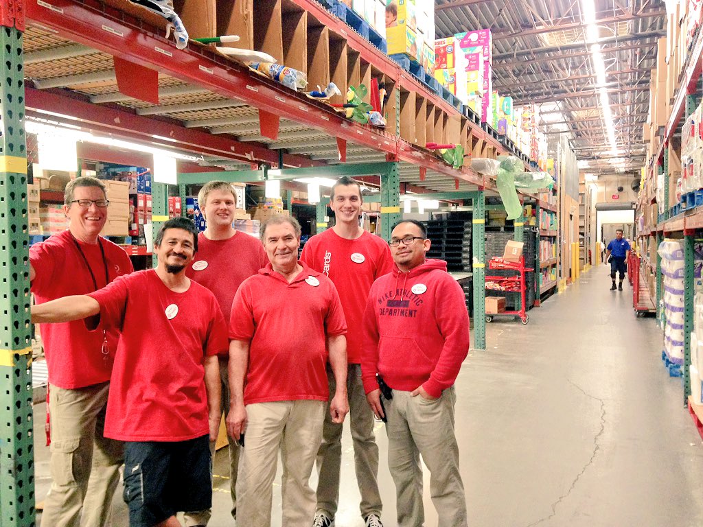 MandyGPerry's tweet photo. GM truck done. 1000 piece C&amp;S finished. 1130 sharp. Go get em #dreamteam #teamwork @mz_kerri_suda @ktmhill01 https://t.co/tVEqP3y54X