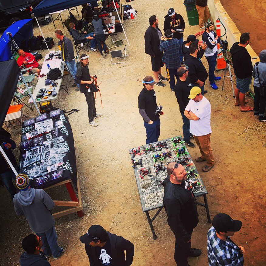goDavidMills's tweet photo. FPV drone racing at SoCal's new regular meet w @dronesplusoc @Multi_GP @SpaceOneFPV &amp; International Drone Marketing https://t.co/KMc6iEmbfa