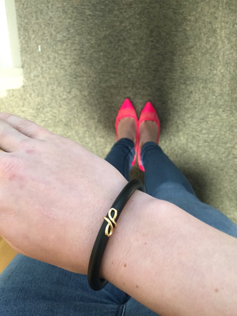 JennieLHiggins's tweet photo. Catching up #100daysofshoes #shoes https://t.co/iKNft6r35v