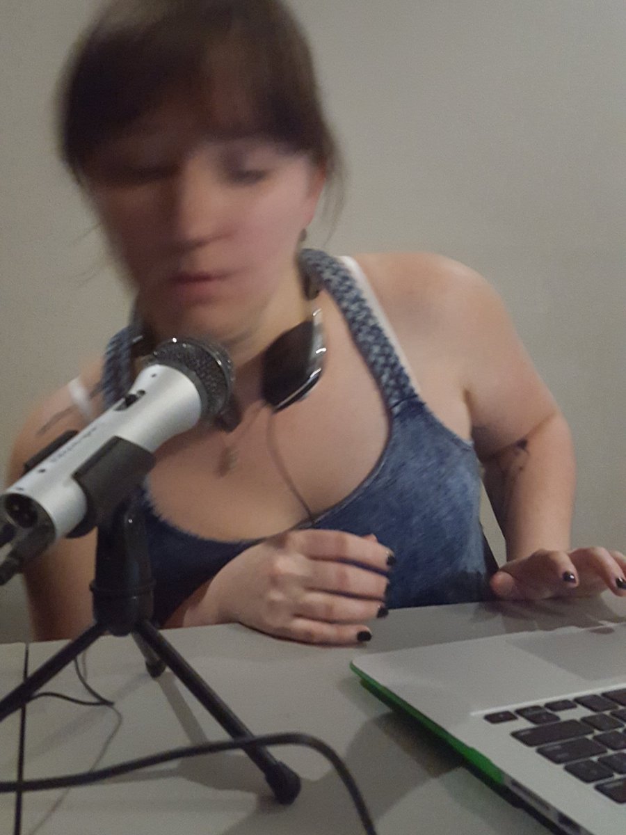 HelloFailurePod's tweet image. #BlurryFace #fail #testing