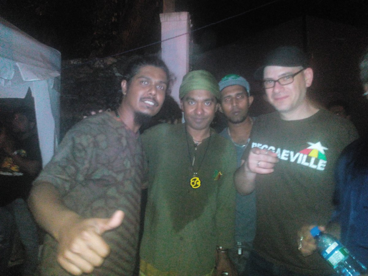 samp_c's tweet image. Rock Meets Reggae Festival 2016 🎻✌🇱🇰
#RockMeetsReggae #JayaSri #RedCircuit #Rock #Reggae #colombo #lka