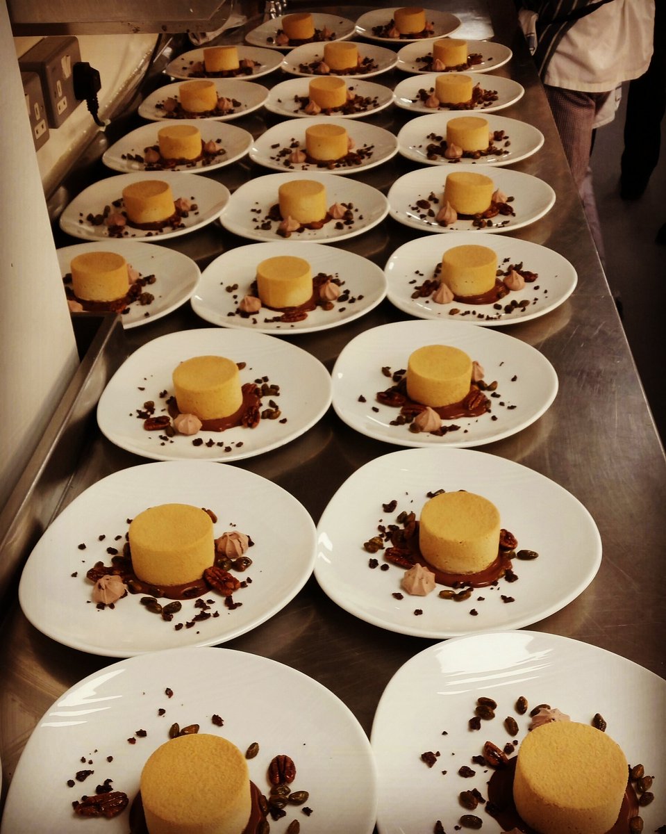 Chef_Jere's tweet image. How about coffee #parfait for dessert? Great #saturdaynight #sabadonoche #delish