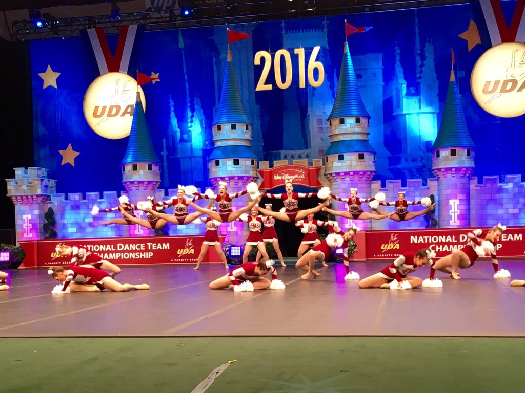 UDAnews's tweet photo. Moving along to Large Varsity Pom Prelims! These teams are bringin' it with visuals and energy! #UDAnationals https://t.co/NPSQDZVO05