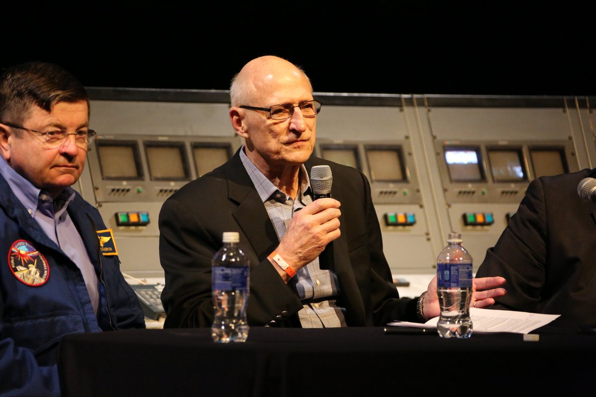 SpaceCenterHou's tweet image. #SCA pilot Frank Marlow and astronaut Ken Cameron discuss the #shuttleprogram.
Learn more: tiny.cc/7t9f8x