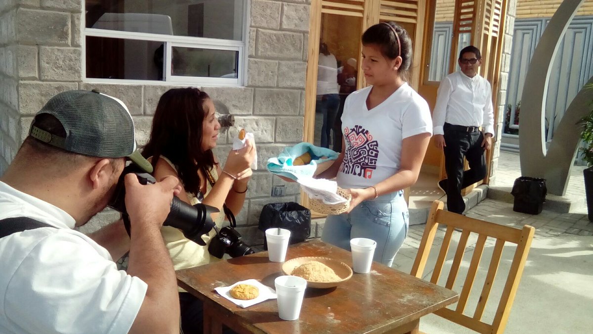 #PrimerCircuitoPatrimonial conoció #HojasJaboncillo. Las mujeres de Picoazá y Cdla "Las Amazonas" presentes.