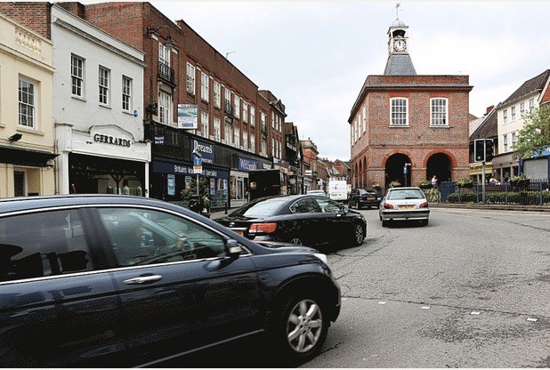 Anger at new Sunday parking charges in Redhill and Reigate ow.ly/XqMTF