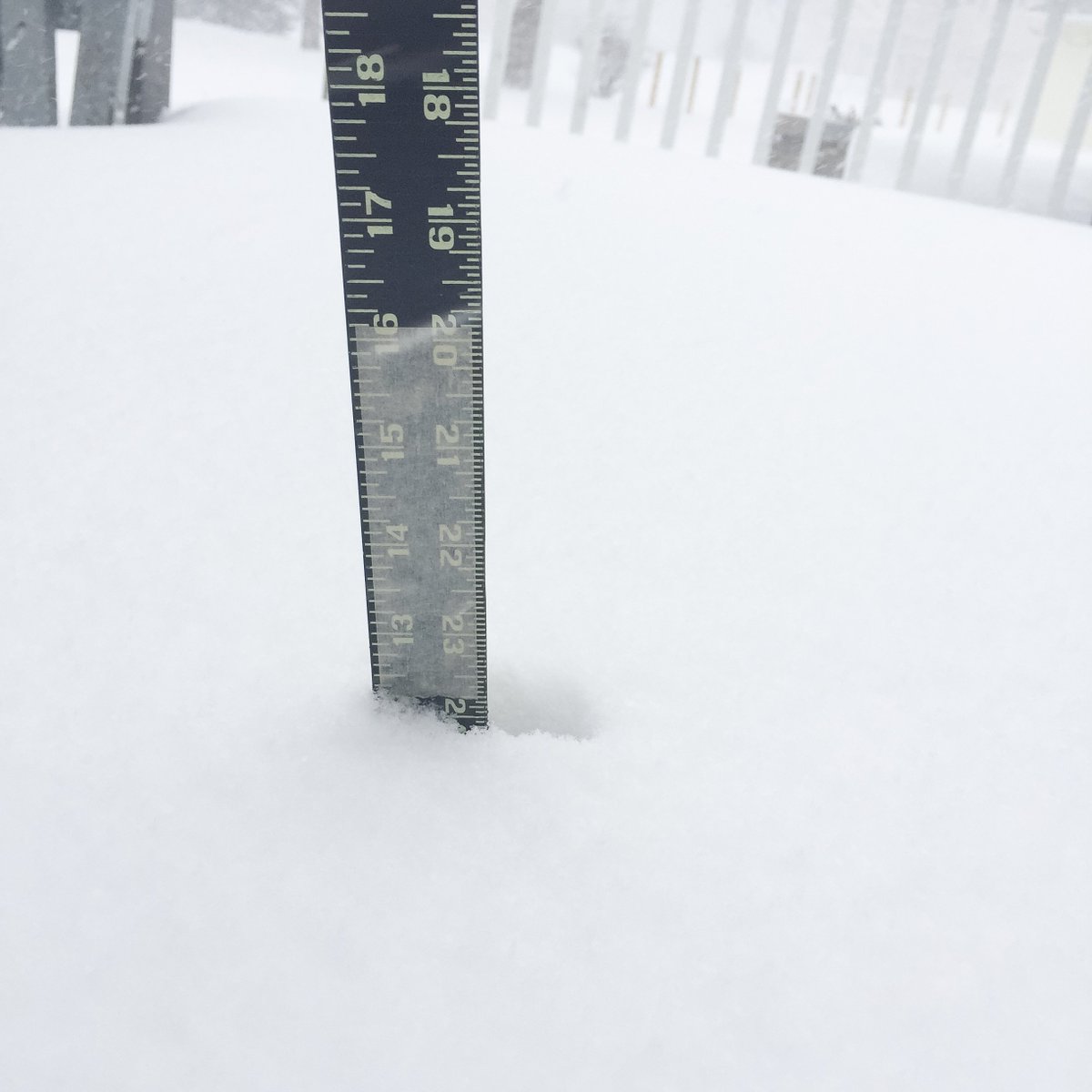 Martinstrout's tweet photo. At #PRSnow : 12.5" in Pen Argyl https://t.co/CBuHXQsz1P