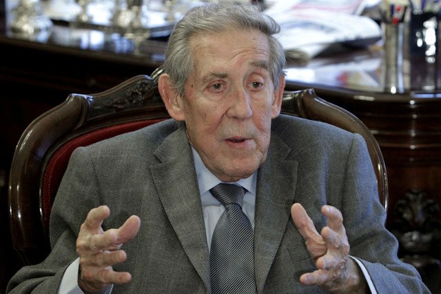 elperiodico's tweet photo. Muere Francisco #RubioLlorente, expresidente del Consejo de Estado
https://t.co/unTyRV8Otr https://t.co/CuLkrkP7NV