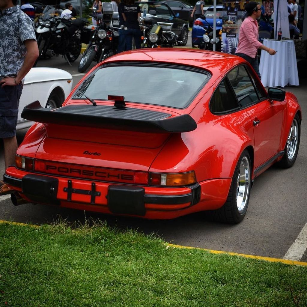 OnlyCarrera's tweet photo. Porsche 930 Turbo #porsche #930 #turbo #porscheturbo #porsche930 #instacars #chile #chilecars #germancar #germanca… https://t.co/6ku2ifC8S1