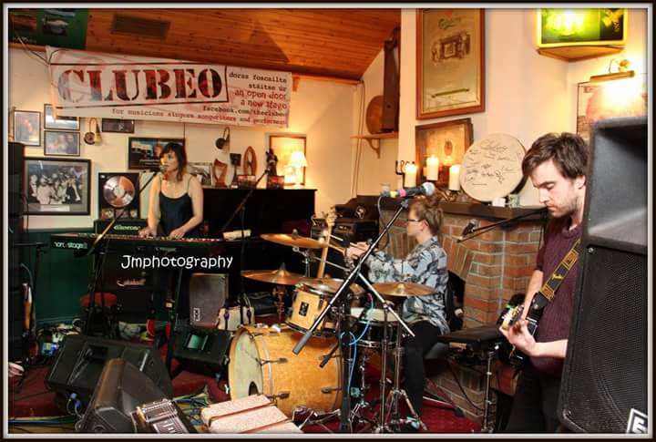 JimmystaffordDJ's tweet photo. Brilliant from @SaramaiMusic down @clubeosongs stunning sounds @thelostbrothers @paulmcdevitts @LindaMcGroarty1 https://t.co/sOfqSclm2M