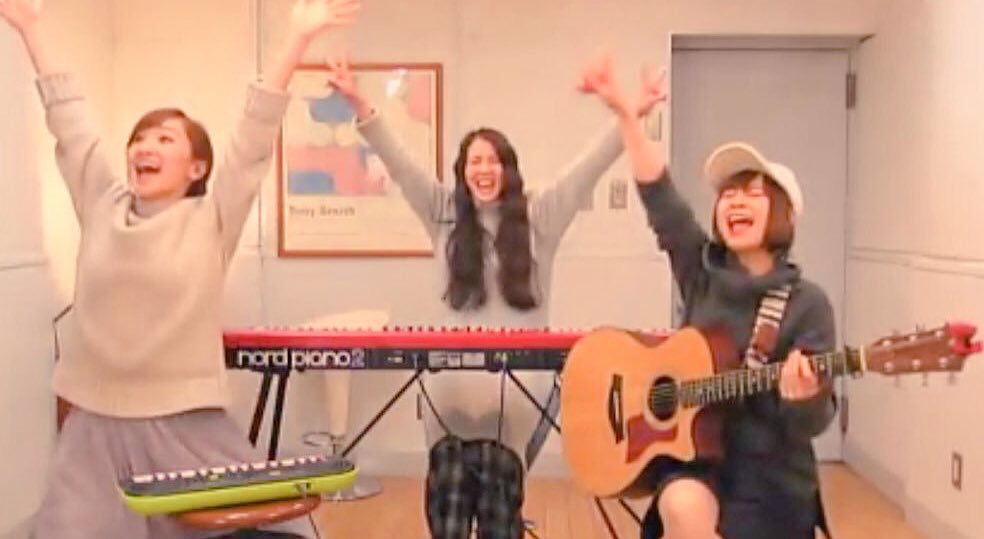 goose_days's tweet photo. 久しぶりにリアルタイム参戦！！
里菜ちゃんもいてより盛り上がってました😊💕
早速HOY候補も登場👆🏻👆🏻
#goose7 #house7 
#身から出た仕打ち 
#ハウスメイト大フォロー祭り 
#RTしたハウスメイト全員フォローする https://t.co/3wANn8myKl
