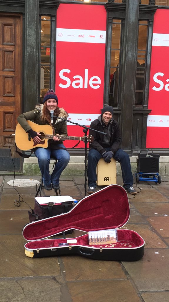 Stunning sounds from <a href="/elliecoastmusic/">Ellie Coast</a> and @davepillamusic #busking in #York today 🎸