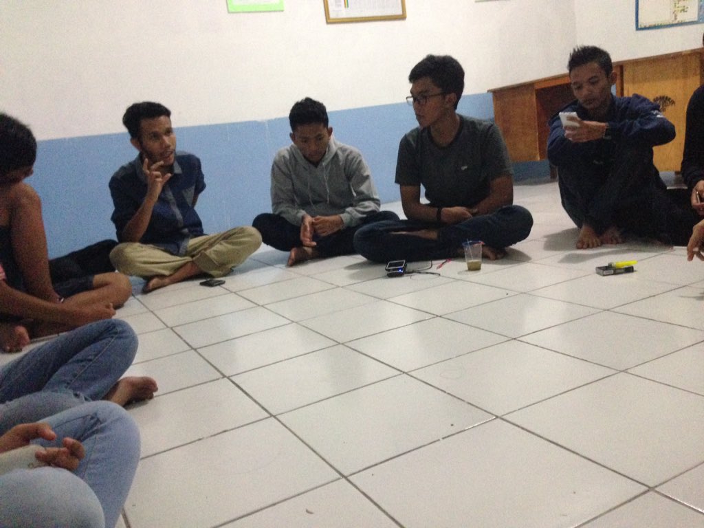 krabs02's tweet photo. Rapat kerja Selama satu periode kedepan https://t.co/yWsdJjhl86