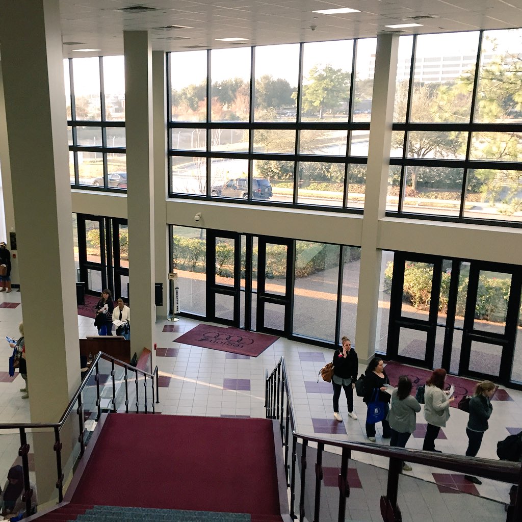 R4Math's tweet image. It&apos;s a cool, beautiful day for learning - let&apos;s get the #r4MathConf going!