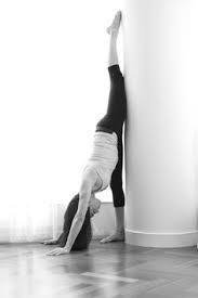 5PointsLocal's tweet photo. Wall Flow with Ms. Chastity Morris 10:00am today! 1017 N. Flores St. #5pointslocal #sanantonioyoga #yogaeverydamnday https://t.co/EBGHgD1Hyo