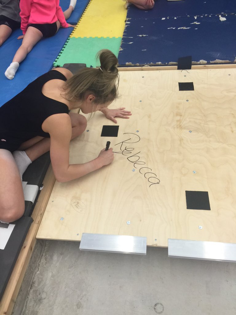 claireduffy78's tweet image. Our Own @London2012 @TeamGB @Rebecca_Tunney @LiverpoolGym Signing The First Panel @Tracks2000 Floor #HomeofChampions