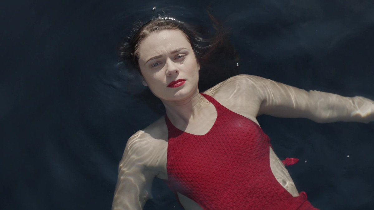 영드 그리고 아무도 없었다 막 엄청 재밌진 않지만 원작 좋아하시는 분들은 한번쯤 볼만한 드라마 ㅋㅋПревод на публикация