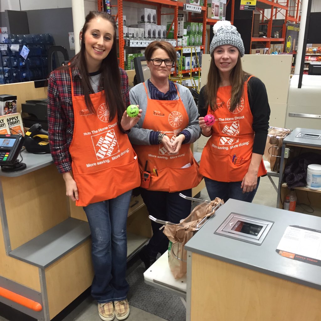 Walter2hall's tweet photo. Great job FES Kristie. Awarding cashiers for finding hidden balls at point of sale. #LOOKINSIDEALWAYS https://t.co/zLkdmVcc0o