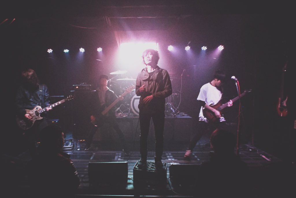 AstralDreams_'s tweet photo. <3 

@TwoStoryH_band https://t.co/u2cUdDhl3Y