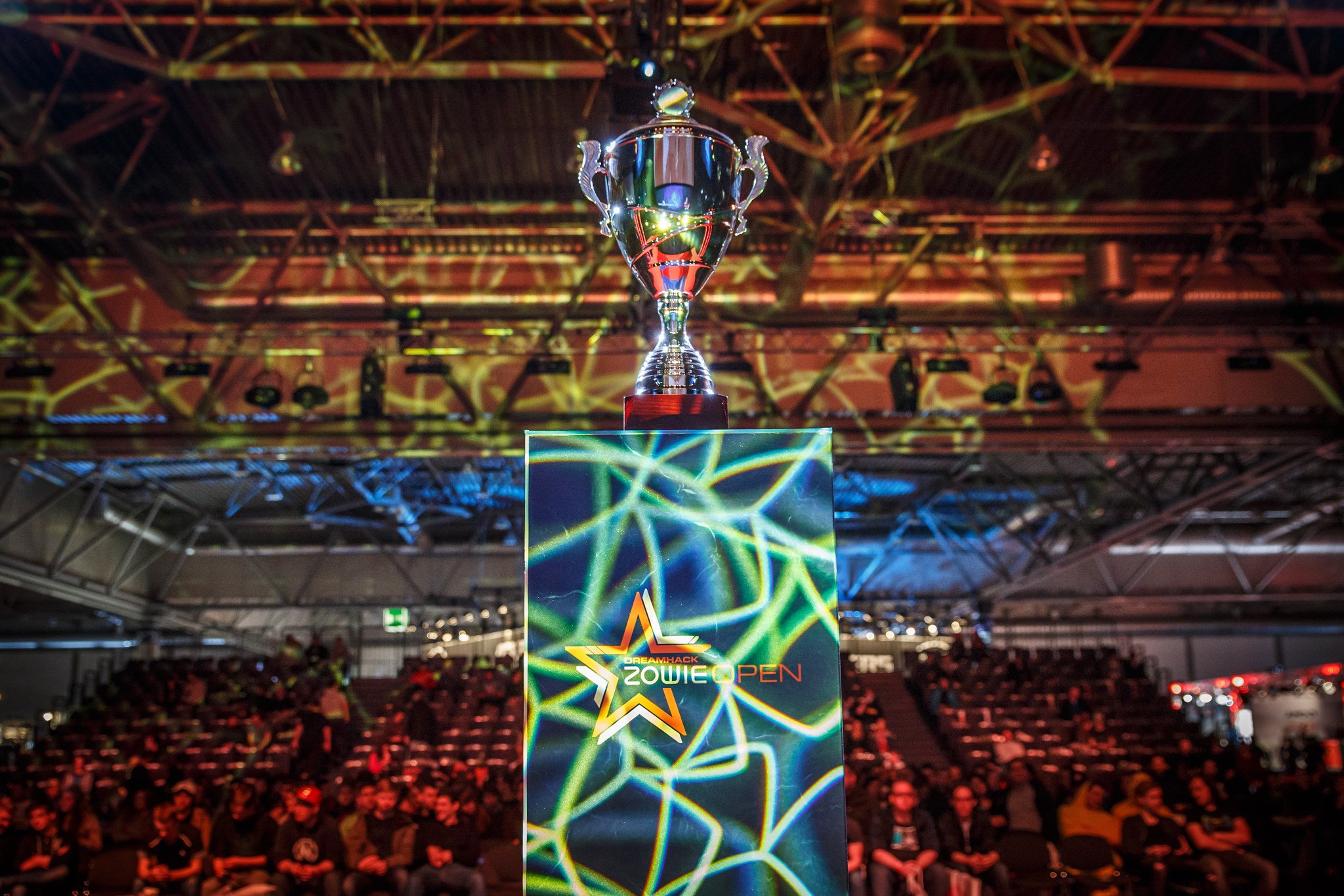 Twitch on Twitter "Who will make it into the Finals of Germany's first