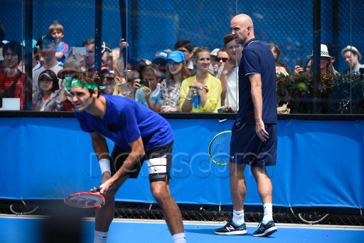 norinchi_df's tweet photo. Practice at the #AusOpen #BlueRFπ https://t.co/PqzL5eWY7B