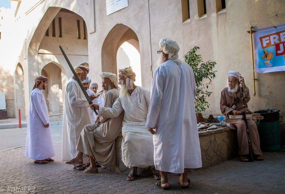 سئل مسن: كيف كنتم تعيشون بلا إلكترونيات وإنترنت؟
فقال:كما انتم تعيشون الآن بلا حب ووفاء وإنسانية

للمصورة:Kairi Aun