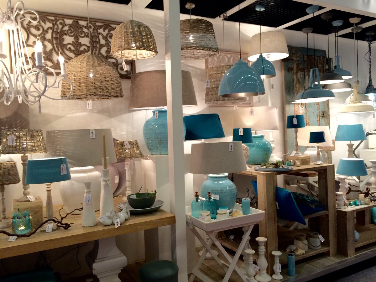 Don't miss to stop by <a href="/Light_LivingEU/">Light & Living</a> Showroom <a href="/MaisonObjet/">MAISON&OBJET</a>. Find its creations @Bonagora bit.ly/20kx6Zu