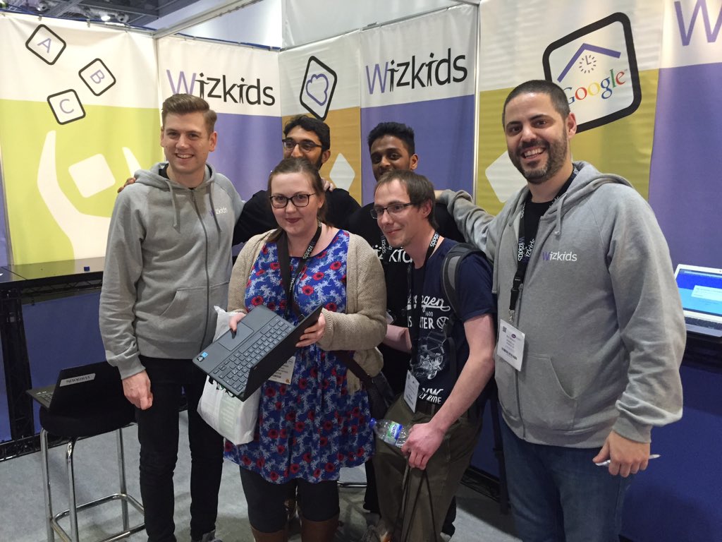jhlund's tweet photo. Lucy is todays lucky winner of a Dell chromebook 😎🍀 #dell #bett2016 #wizkidsedu https://t.co/qOZmcsuxEn