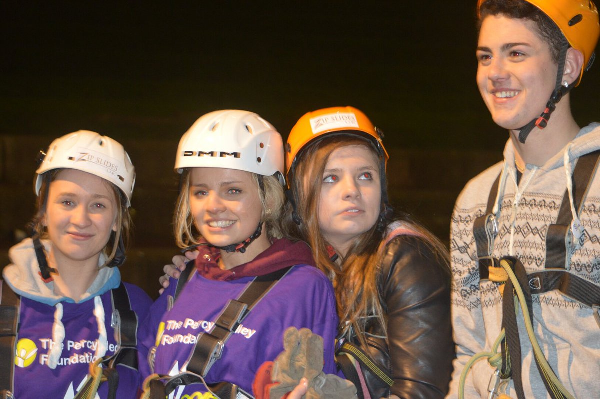 AKhanRestaurant's tweet photo. our brave staff #percyhedley #twilightzip #challenge500 #makingadifference https://t.co/3gDu6KGU1y