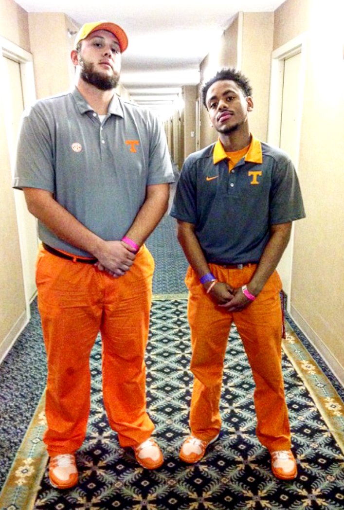 CameronCBlack's tweet photo. Mixtape coming soon ๐ #TrackManagers https://t.co/Lbok8XV9eL