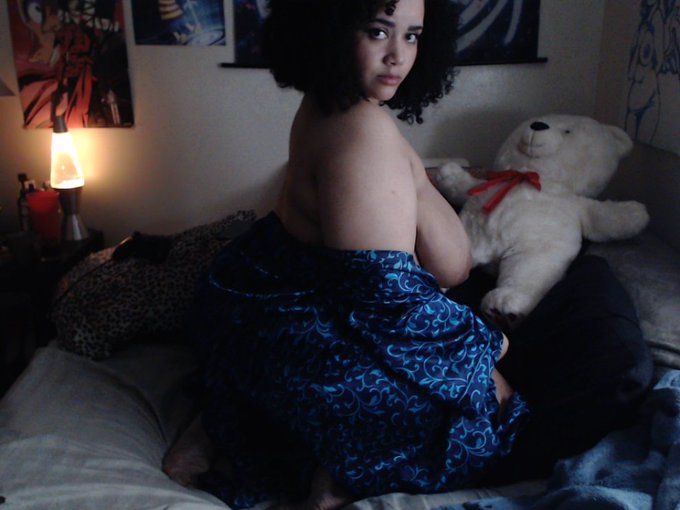 ❀VyletteVonne - 1 pic. Just lurking around. https://t.co/TGT4hFBIMM