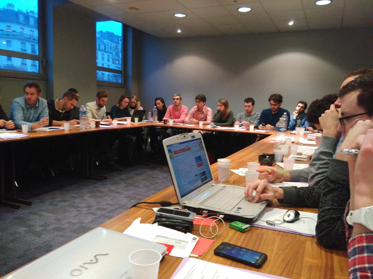 _MLenski's tweet image. CA de la @fnsip à Paris avec les représentants des internes de toute la France !