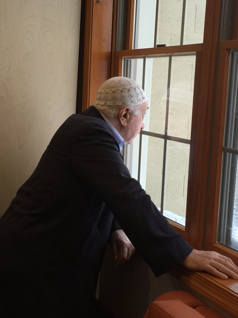 "Söyleyin güneş ne zaman doğacak acaba!.
...
Kar-buz böyle kalamaz cemre düştükten sonra..."