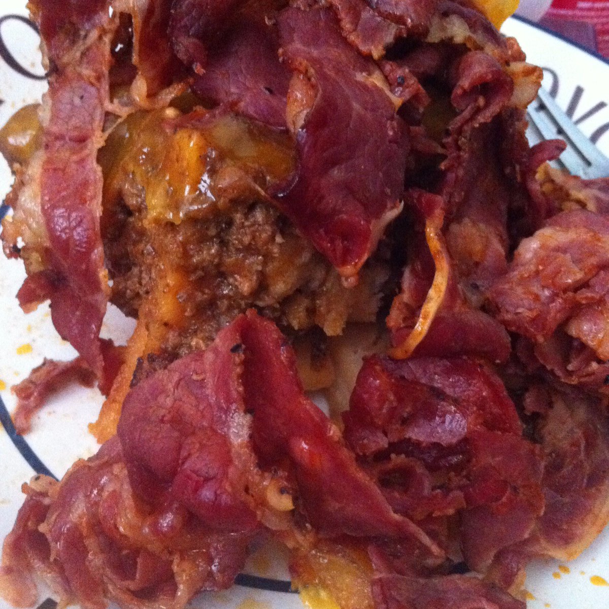selfeggsprssion's tweet photo. pre-quarter life crisis food #noteven25 #imsorrybody https://t.co/2ilQ9Z7rZS