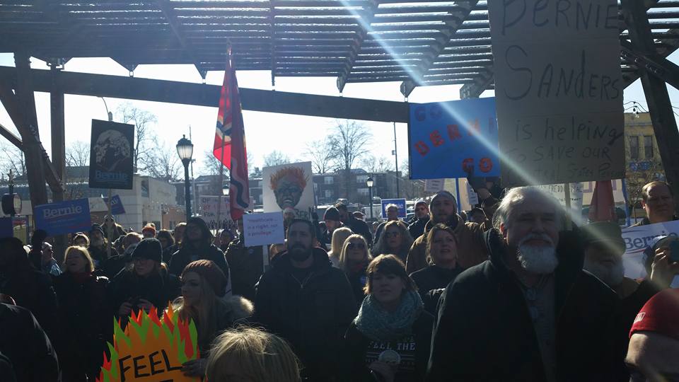 STL4Bernie's tweet photo. #STL4Bernie #MarchForBernie #BernDownTheLoop #FeelTheBern https://t.co/gNCPx9q6NL