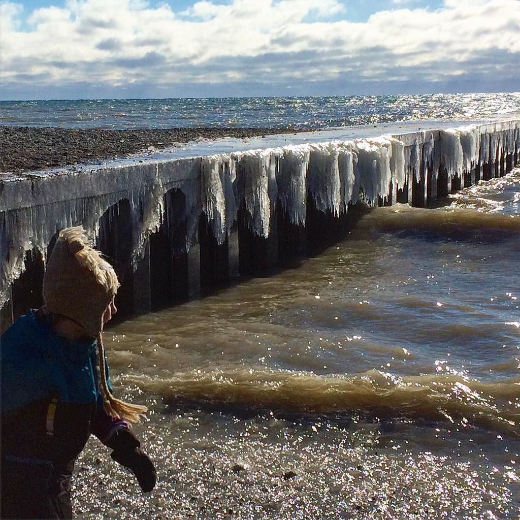 reneeinTO's tweet photo. #TheBeach anytime of year. #Toronto #winterTO #winterlifeTO https://t.co/JkUY6NsxQ3 https://t.co/rxcWBAQ26h