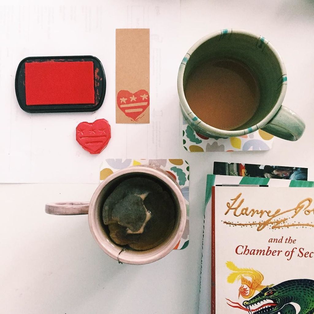 handmadehabitat's tweet image. Current State of Affairs: two mugs deep making DC matchbooks for #CraftyCabinFever. Taking… ift.tt/1PduQQe