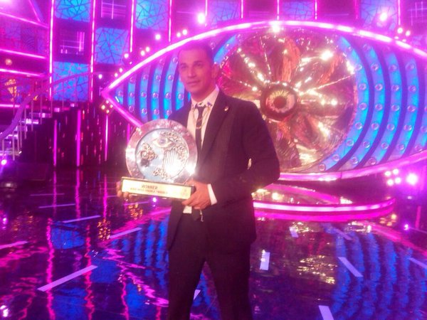 ABPNews's tweet photo. Prince Narula wins #BiggBoss9 
https://t.co/X2gBEEMPa3 https://t.co/nR46UpvpSr