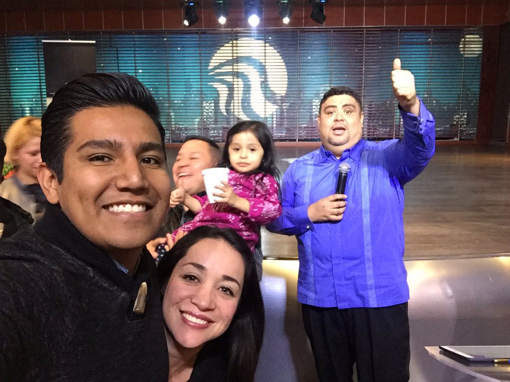Fabianrivera7's tweet photo. @PastorVladimir #riopower gran tiempo #Vision2016 @marianaRO85 https://t.co/nGtBu5Avbc
